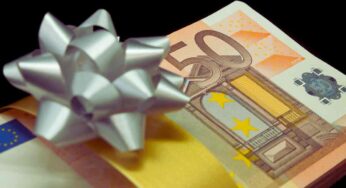 Soldi in regalo e donazioni informali: attenzione, arriva l’accertamento sintetico dell’AdE