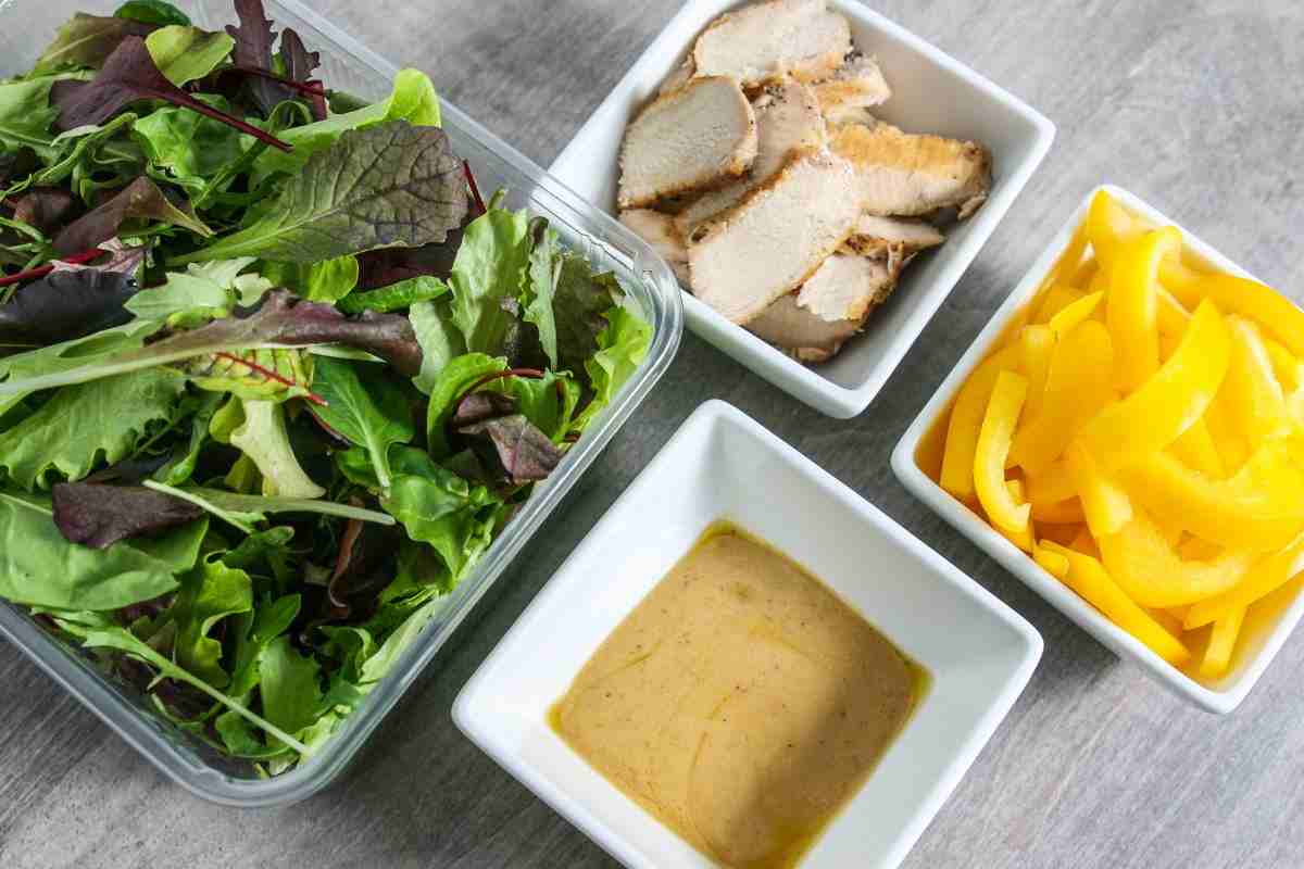 ingredienti insalata di pollo